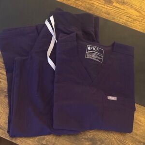 Figs Deep Purple Scrub Set